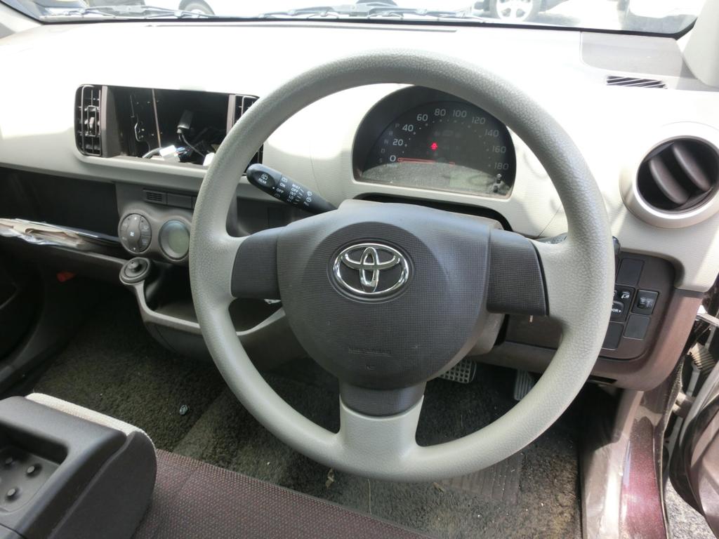 Toyota Passo 2012